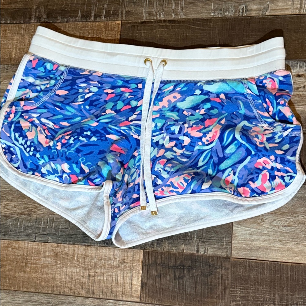 Lilly Pulitzer shorts size Large